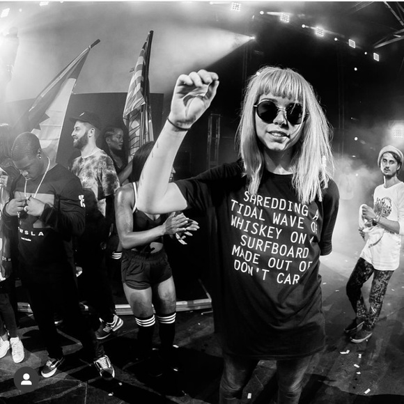 RETRO 2016 Made By Mija “Shredding” T-shirt - Picture 4 of 4